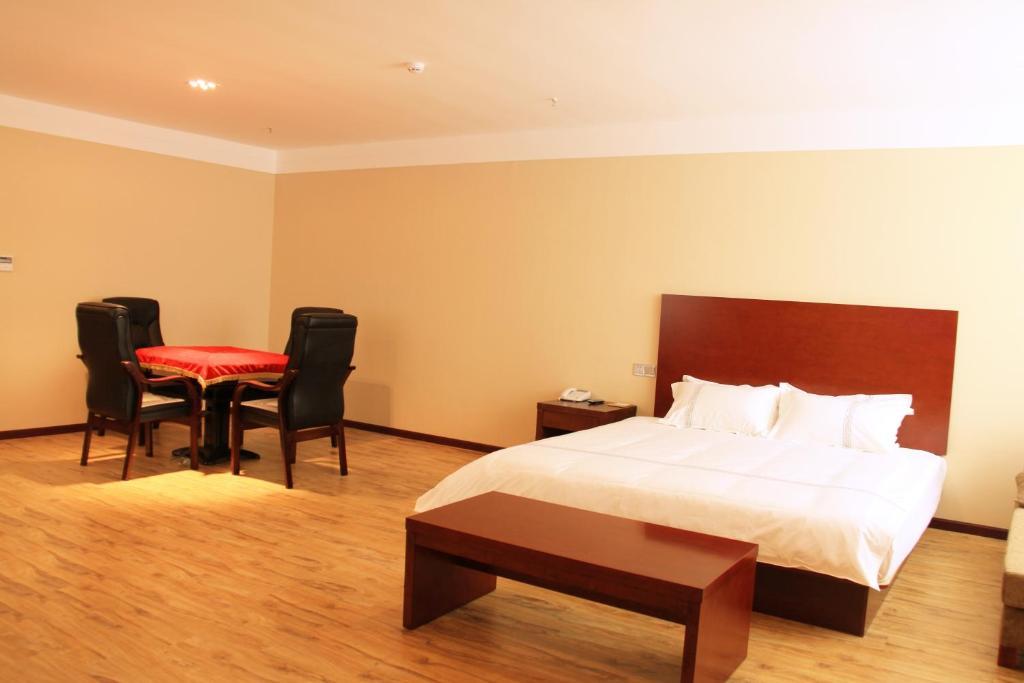 Zhou Wang Cheng Hotel Luoyang  Extérieur photo